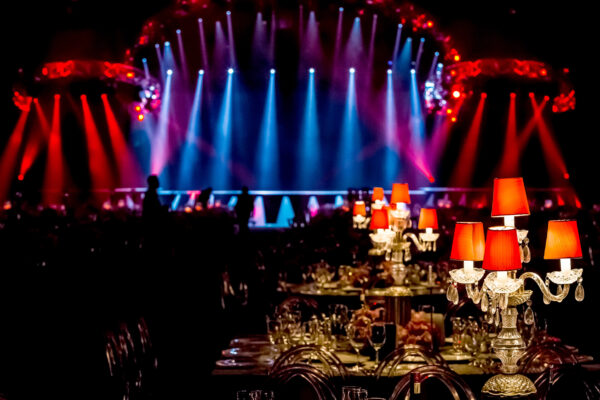 Dîner entre mecs + Boissons + Boîte de nuit Barcelona