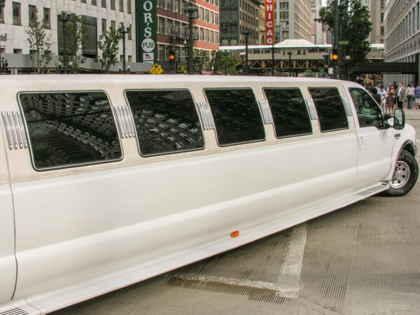 Hummer Limousine Porto