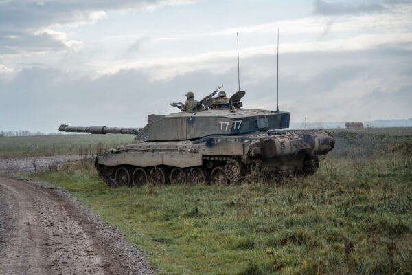 Balade en Tank + Car Demolition Bratislava