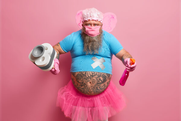 Le nain menotté Budapest